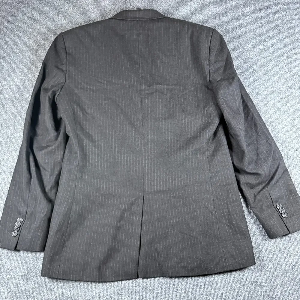 Banana Republic Men's Gray Pinstripe 2 Button Blazer Size 40R - Notch Lapel